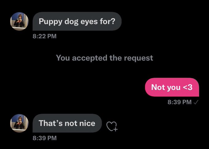 My friend sent me the below tweet but here's Tommy being a weirdo again. https://t.co/qqL4QExSBn