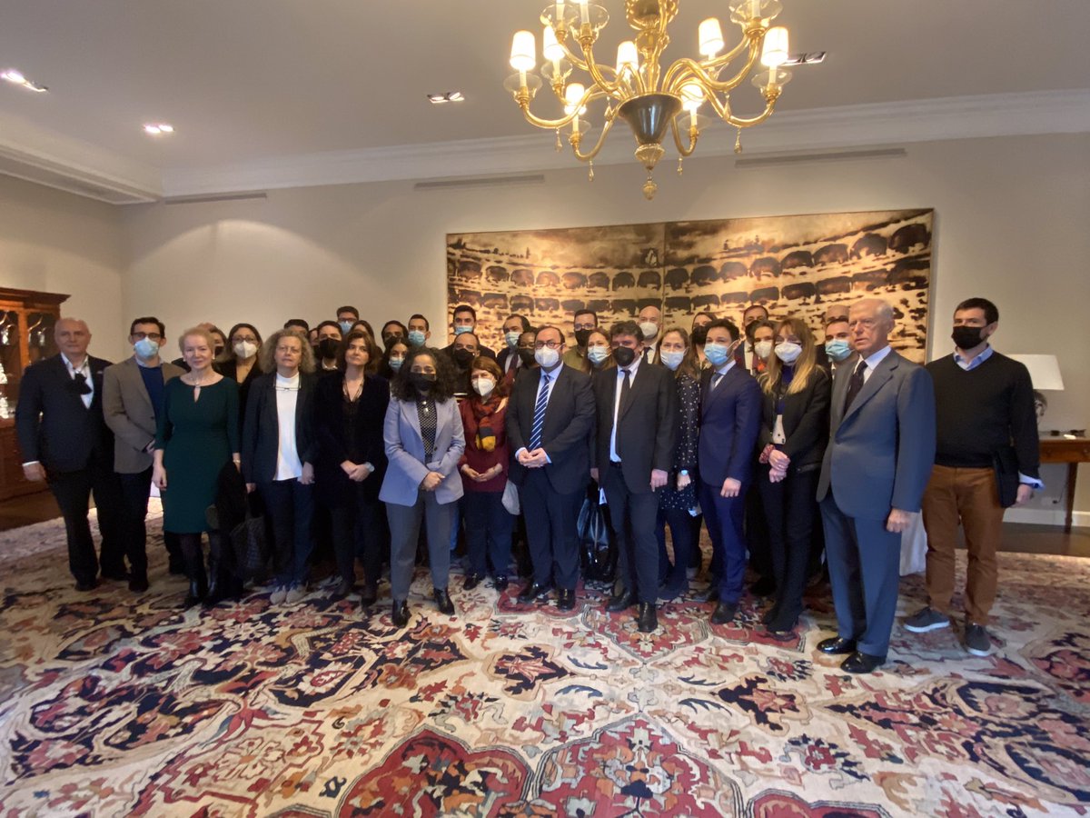 Gracias Julissa Reynoso Embajadora de los EEUU en España por la cálida acogida a todos los nuevos IVLP International Vistors Leadership Program. Os esperamos en <a href="/vcjefferson/">VIACírculoJefferson</a> <a href="/USembassyMadrid/">U.S. Embassy Madrid 🇺🇸🇪🇸</a>