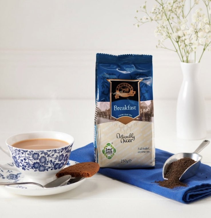 Best part of waking up, is a fresh cuppa.
What will you be drinking?
#tea #ringtons #teatime #breakfast #breakfastblend #cuppa #goodmorning #fridaymorning #englishtea #looseleaf #fresh