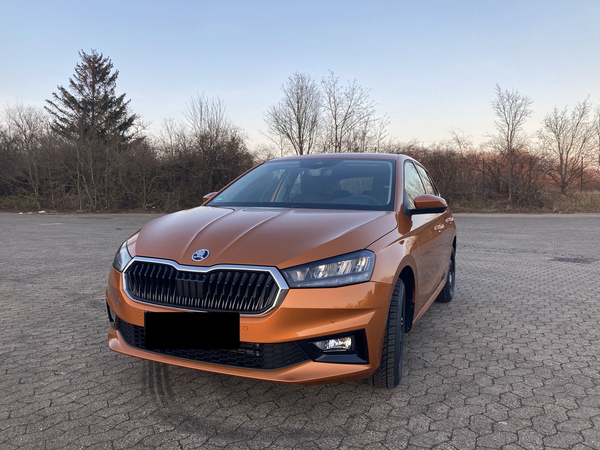 Dieser schicke Flitzer ist ab sofort auch für LINET Services unterwegs. Unser neuer Firmenwagen ist diese Woche angekommen und bereit zum Einsatz!