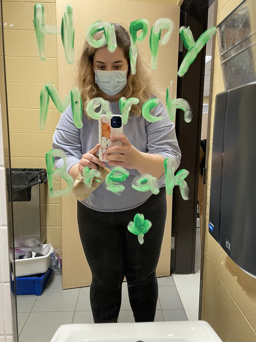 KennedyAlt13's tweet photo. A leprechaun came to visit KC @Lawfield_HWDSB today!! And they left quite a mess!! #StPatricksDay #MarchBreak #earlyyears #education @HWDSB https://t.co/dS7nwcwP0N
