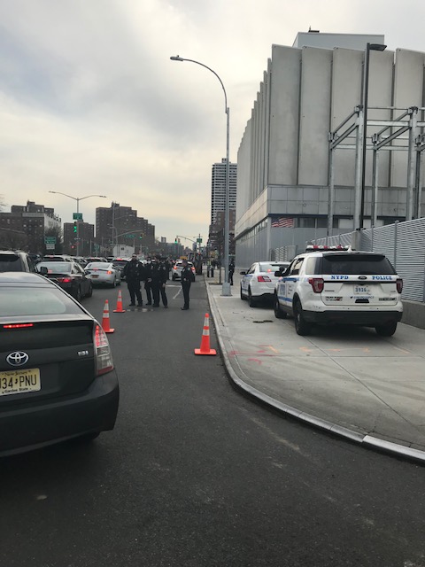 NYPD25Pct's tweet photo. Yesterday our traffic and patrol officers worked together to conduct a vehicle safety checkpoint near the FDR Drive to remind motorists to slow down watch out for pedestrians. Drive Safe!
#EastHarlem #PBMN #VisionZero #25PCT https://t.co/VyMYgwnoLh