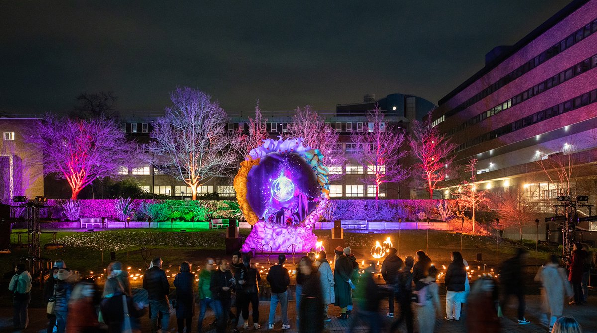 The Story-Weaver installation at #NTUS22 has a large, poetic spoken word element. It will be captioned at today's event from 6.30pm to 8pm.

More accessibility info is available here: undernorthtynestars.co.uk/faqs-festival-…