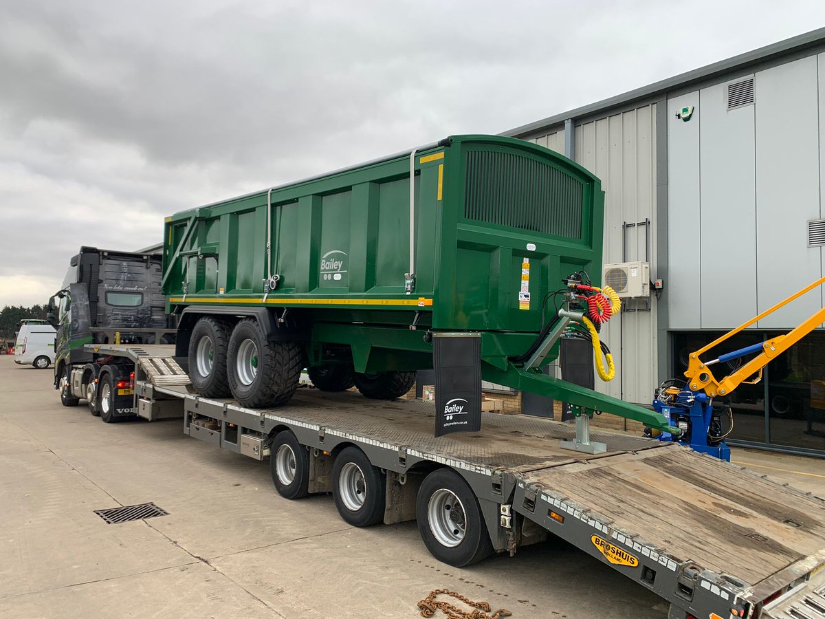 Doubleday Group tweet media