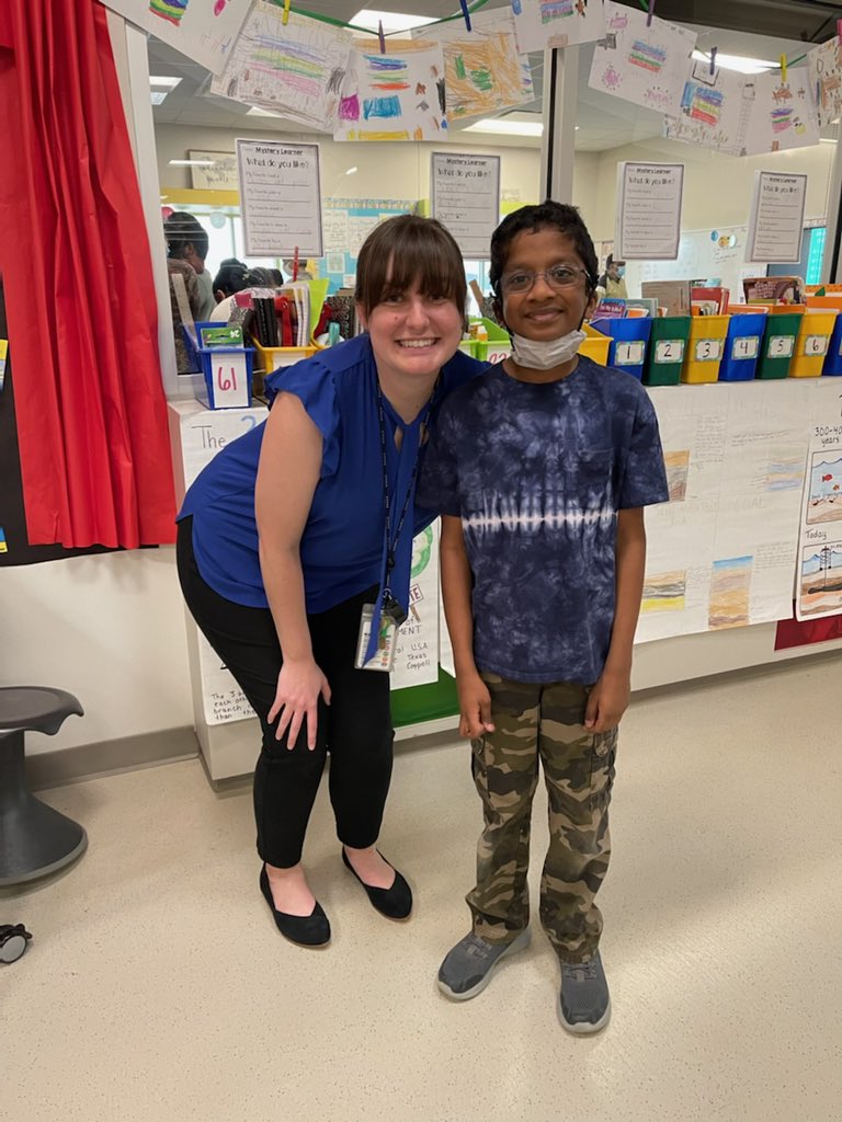 Thanks Ms.Scholssstein for being an amazing teacher to #rjlyear8 #RJLOpenhouse2022