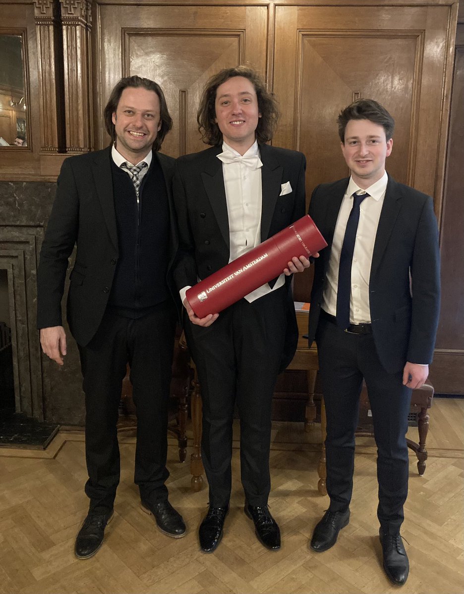 Tristan_duPree's tweet photo. Congratulations Dr. Stamenkovic! Marko just got his PhD degree @UvA_Amsterdam on Higgs boson decays to charm quarks! 👨‍🎓

It was a great to work in @ATLASexperiment with Marko @_Nikhef and I wish him all the best as postdoc in @CMSExperiment! https://t.co/k3J90zVfcj