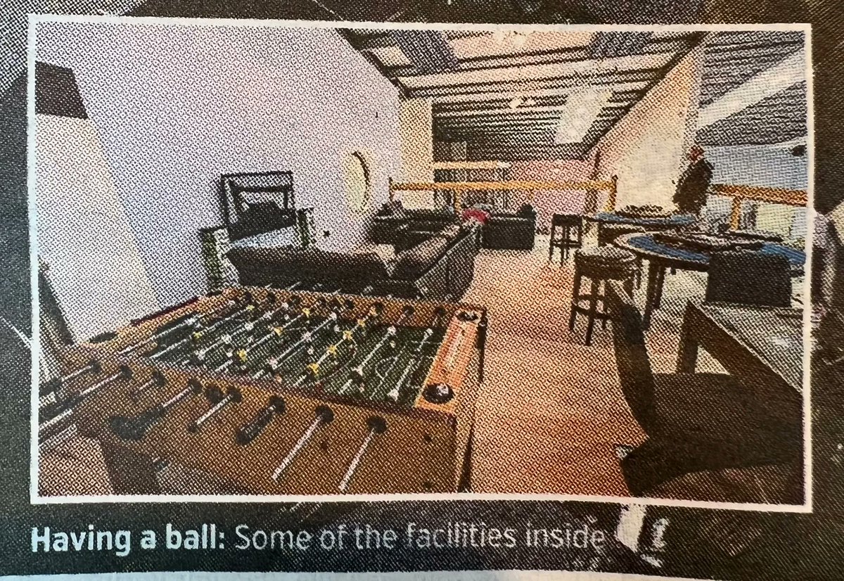 mzaplanning's tweet photo. Surely this has to be the Man Cave of Man Cave's? Looks larger than the main house! #mancave #HeWontTearitDown #planningpermission #millionaire https://t.co/kg7vc4euBJ