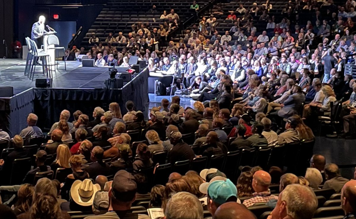 Sec Vilsak talking about strong export markets while sorghum coalition in crowd is spotlighted #sorghum