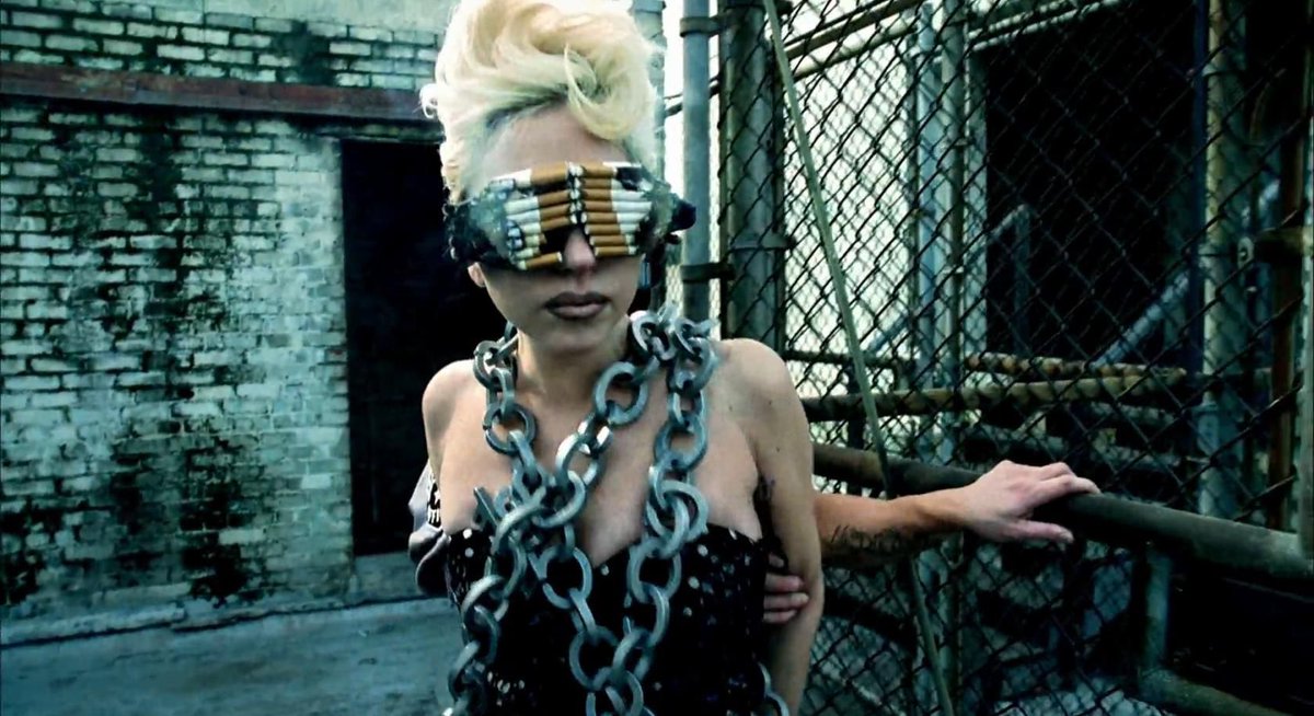леди гага клип judas. леди гага и бейонсе telephone. Lady gaga клипы. клипы леди гага 2010. леди гага клипы.