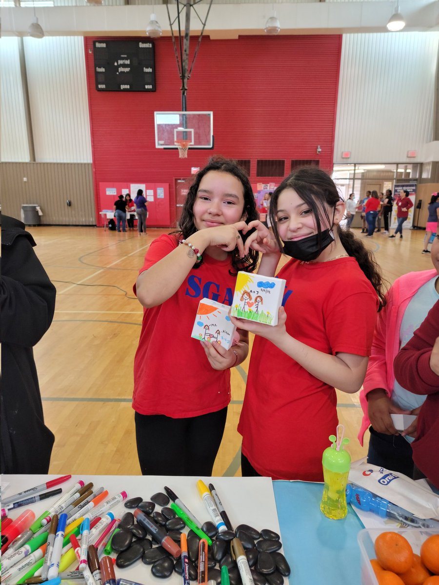 Happy SEL Day! <a href="/WhoAreWe_SGA/">Sugar Grove Academy Middle School</a> @SELHISD <a href="/UrbanAssembly/">Urban Assembly</a> <a href="/SEL4USA/">SEL4US</a> <a href="/SEL4USA/">SEL4US</a>  #HISDSELDAY