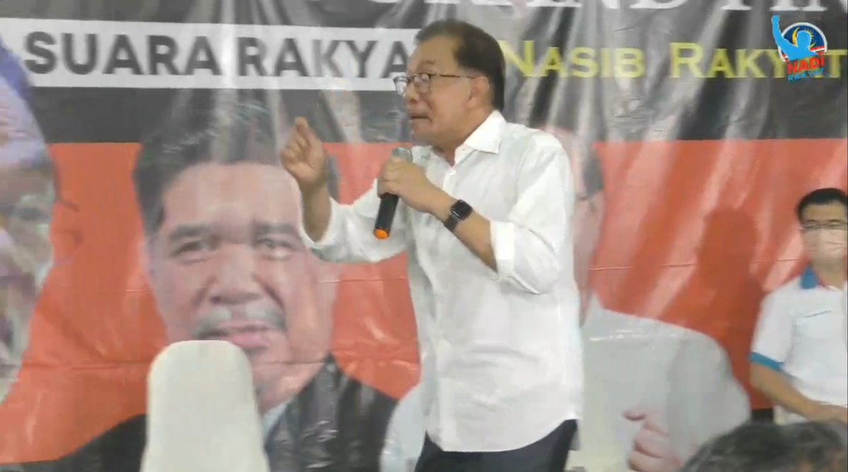 KartunisGandum's tweet photo. Mana nak cari pemimpin macam ni sehari pusing Johor  tanpa penat lelah berjuang bagi pihak Rakyat Malaysia bawahan bukan untuk tokei tokei besar dan kroni....

itulah @anwaribrahim 

#PRNJohor #JohorMemilih #Keadilan #Harapan #KibarPanjiKeadilan https://t.co/5qkSeuOlQy