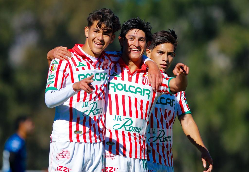 #Sub20LIGAMX | #NECvsQRO | 1-0 | Los Rayos #Sub20 con la ventaja al descanso luego de que <a href="/Waldomadridq/">Waldo Madrid</a> aprovechara un desvío en defensa para mandarla al fondo de las redes. 

#ContiGoNecaxa ⚡