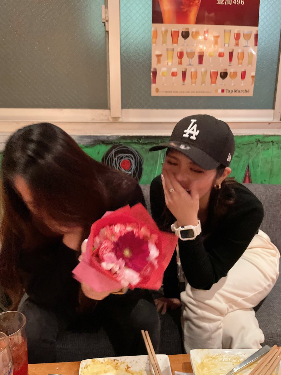 S_S2amk's tweet photo. だいすき那覇メイン❤
キャラ濃いし毎日楽しすぎて感謝🤣
.
.
.
大浜にゃ～み!!おめでとう💐

(行きつけのとこご飯美味しすぎて。。) https://t.co/D5PtwAaMxy
