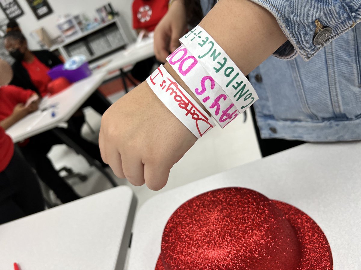jennydatray's tweet photo. Motivational wristbands for the competitions ahead! ⁦@YWCPAHISD⁩ ⁦@SELHISD⁩ #SELday ⁦@april_williams4⁩ https://t.co/DsC6tEc2sz