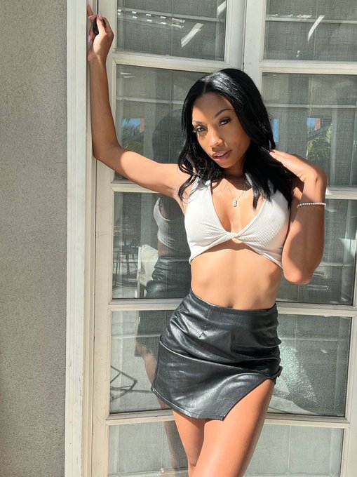 Join me today? https://t.co/ZWQt2RmqAm