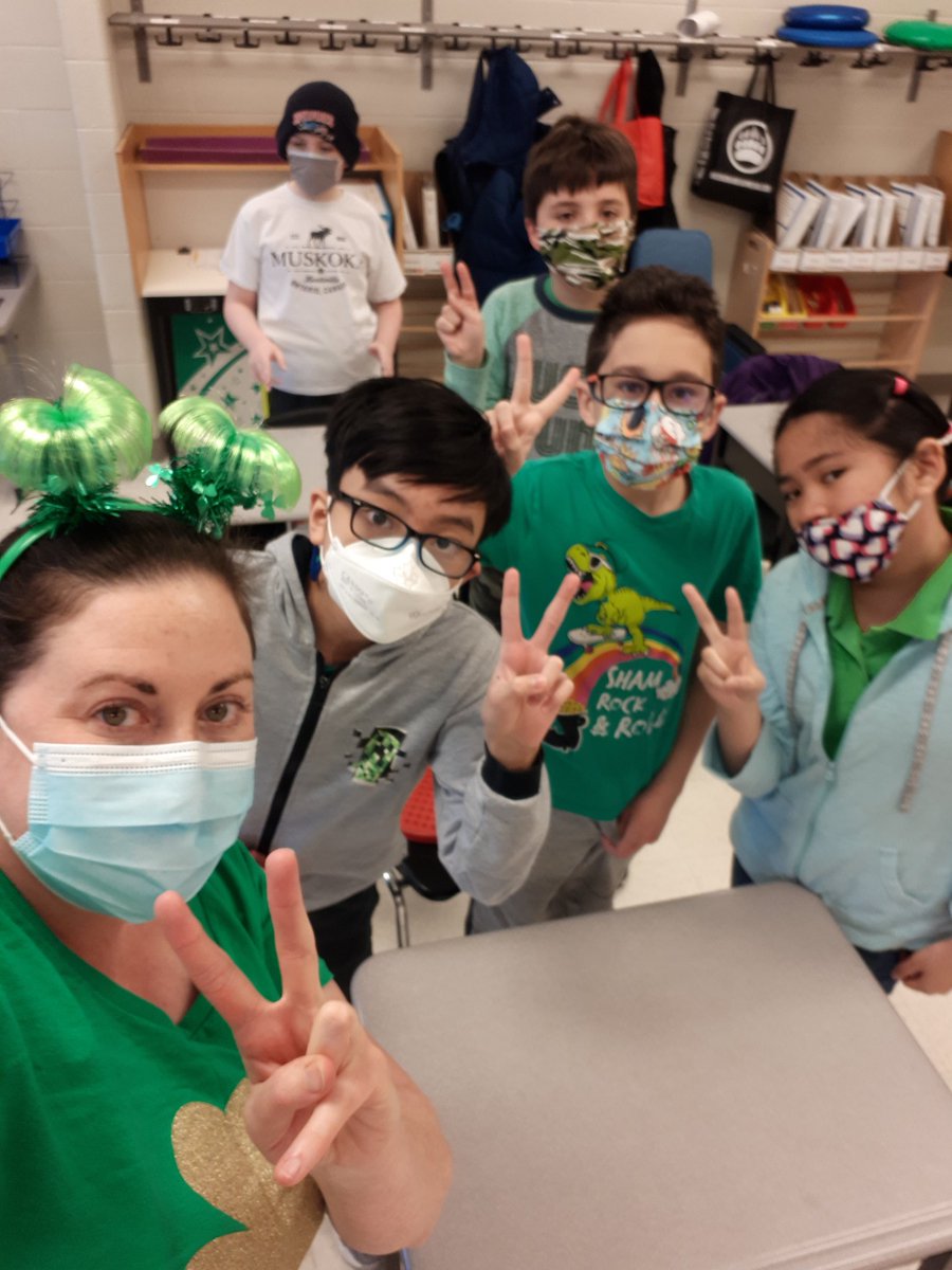 mrs_kitney's tweet image. Celebrating St. Patrick's Day early at @SebastianDPCDSB #EXCELclass #FridayFun