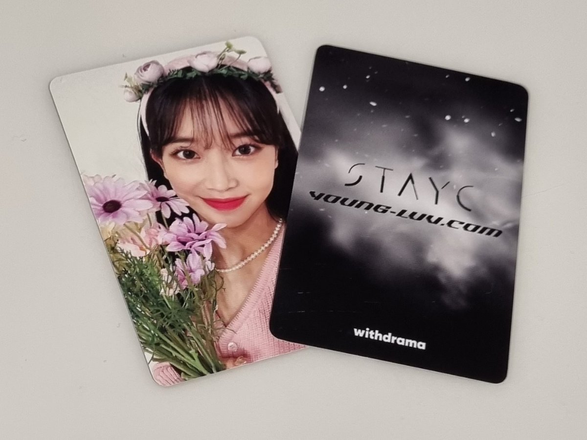 Withmuu_ys's tweet photo. 📢#STAYC 

The 2nd Mini Album [https://t.co/YP3cDdS9nP] 
❤️쥬얼케이스 구매시 포토카드 랜덤 증정 이벤트❤️

📆2022년 3월 12일 (토) ~ 3월 17일 (목)
📍용산 아이파크몰 리빙파크 6F 위드드라마
[한정수량] 소진시 조기 종료 가능

#스테이씨 #스윗 #위드드라마 #withdrama #위드드라마용산 https://t.co/a0XKjevhcM