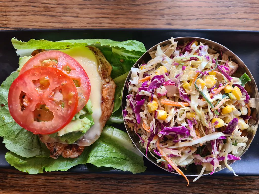 #FlashbackFriday to a lazy lunch spend with fabulous friends at #Hudsons in #Hazelwood.  The most delicious sweet potato fries around - seriously!  And an epic 'bun less' burger with coleslaw.  #HudsonsTheBurgerJoint #Pretoria #BoozyFoodie <a href="/HudsonsBurgers/">Hudsons</a> #PoenderKuier