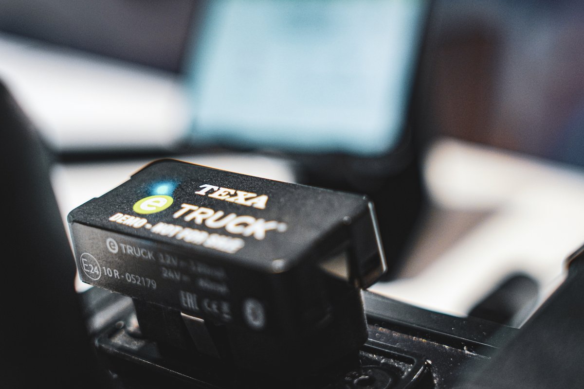 TexaUsa's tweet photo. ⌚ The products that keep #fleets on time. ⌚
from the TXT, to the Nemo 2, to eTRUCK and ADAS, we never stop #innovating 👨💻 and bringing you the best solution for your #diagnostics issues. TEXA strives for excellence every time.
🚚💨
#kingofscantools #automotive #truckingindustry https://t.co/ON12eQ1CMr