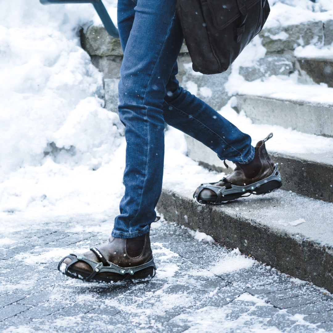 HILLSOUNDEQPMNT's tweet photo. Don't let ice stand in the way of your plans.
FlexSteps™ allows you to get from point A to B stress-free.
❄️ FlexSteps™ chain free design allows for more practicality, making it easy to slip on and off & store with you on the go. #BeSafeGoWild #Hillsound https://t.co/cHwwU88Ls4