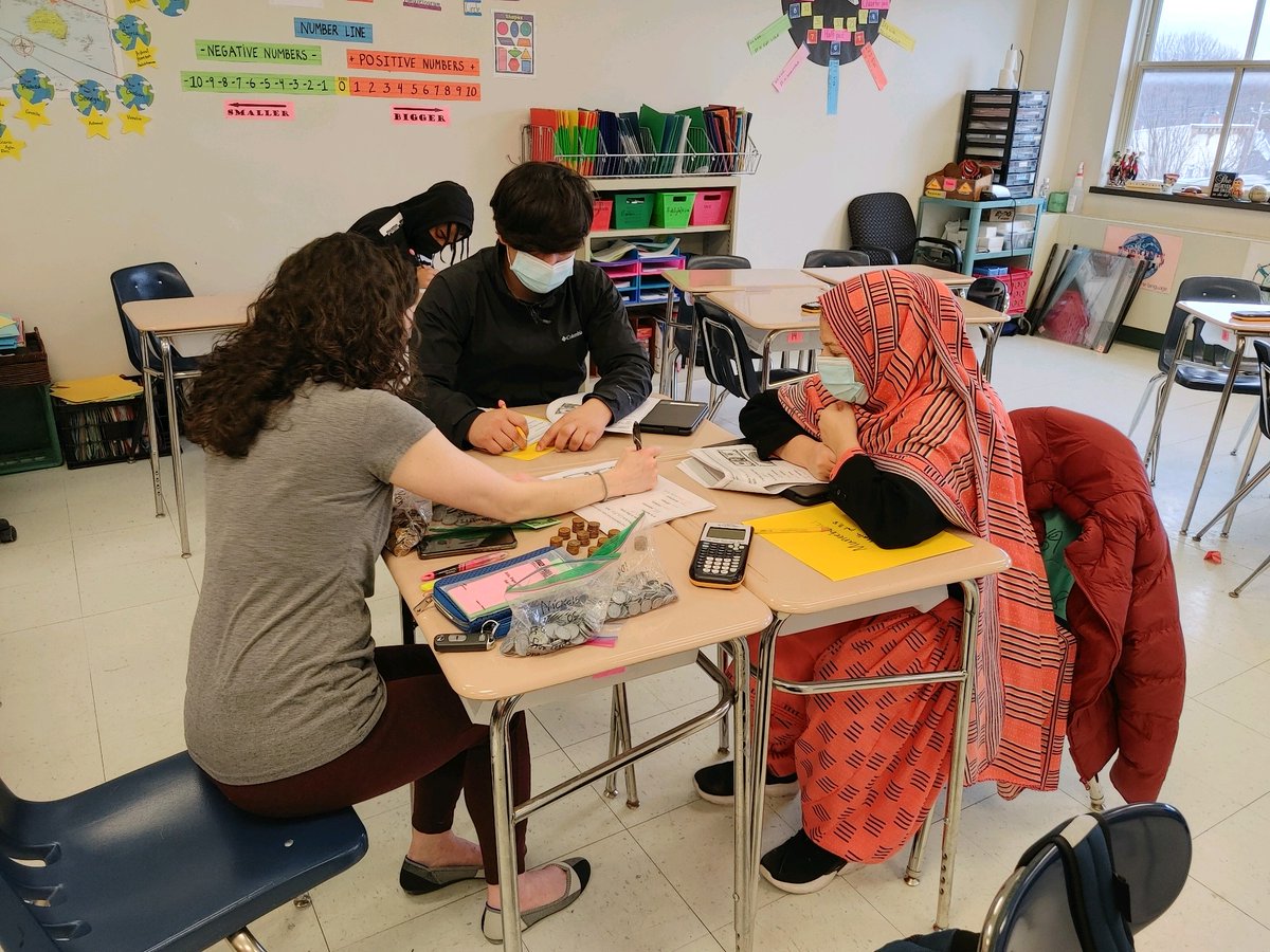 AIC_Dual's tweet photo. Learning American money in math class with Mrs. Riley, Mrs. Iorio, and Ms. Garcia. @AlbanyENL @albanyschools #allinforalbany https://t.co/yFZap5ftnt