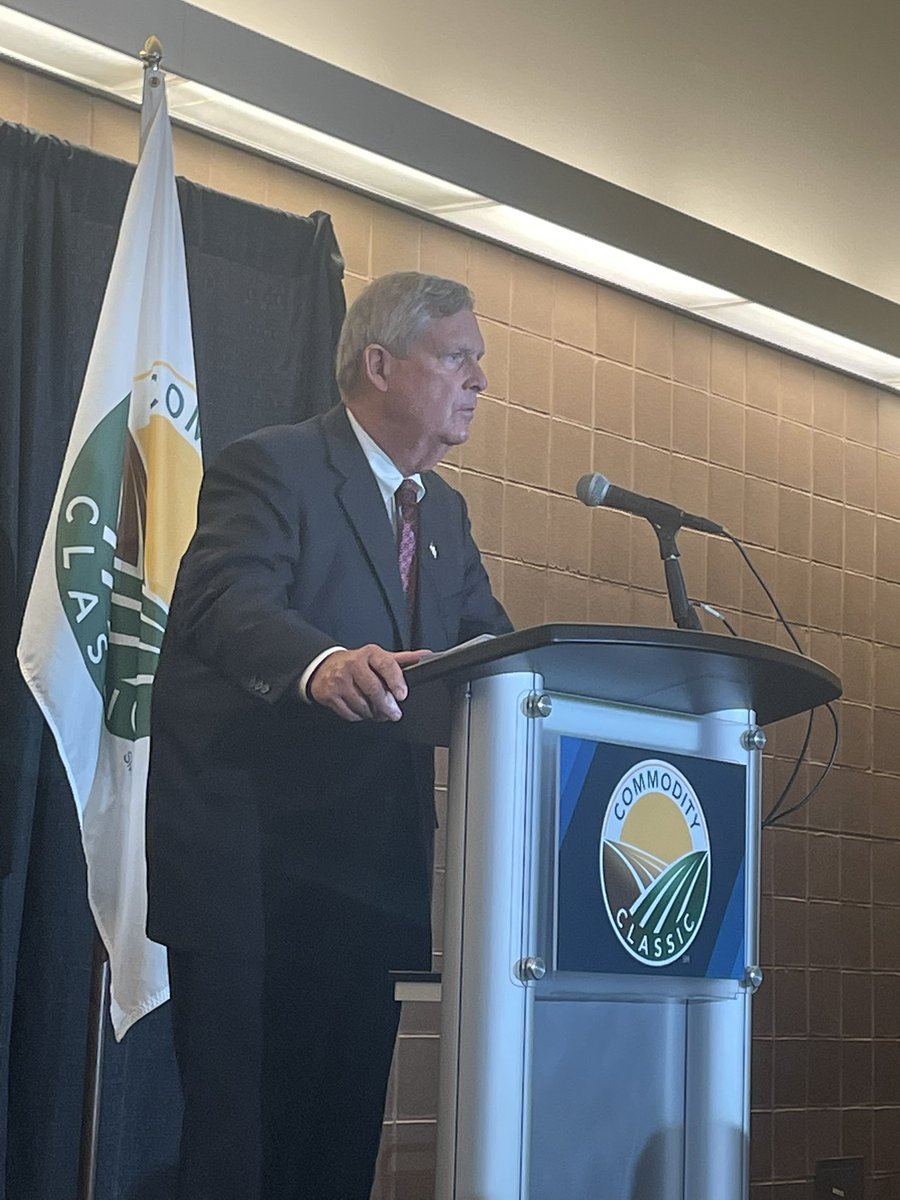 firefighter89's tweet photo. Today @USDA @SecVilsack shared an expansion to trade missions in ‘22 &amp; the availability of fertilizer #MadeInAmerica with grant applications opening later this summer. #commodityclassic22 #Classic22 @ComClassic @krvn @RuralRadioNet https://t.co/xC3hlUs7me