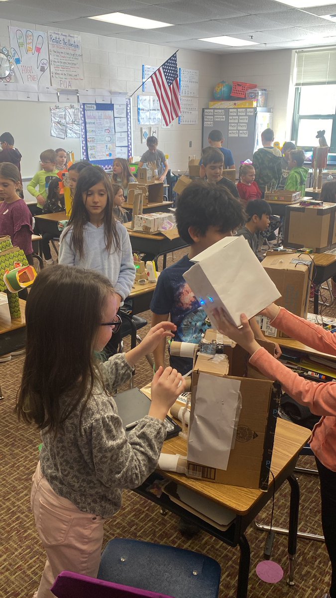 MrsAbdelhadi's tweet photo. Thank you to @MrsSandersRV for inviting us to look at the third grade STEAM projects! #owbears #rvican #rvresiliant https://t.co/bocTGJa1Fu