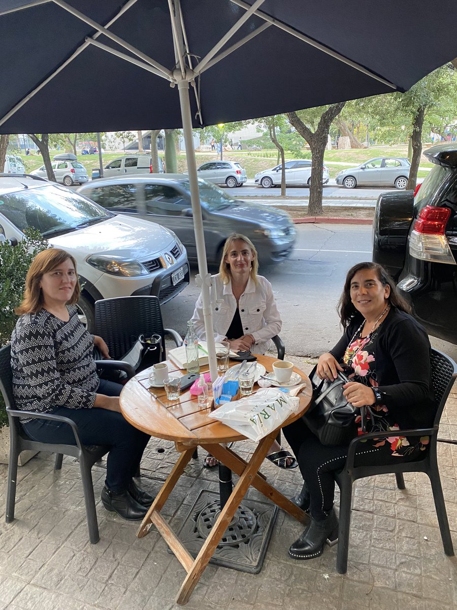 HacerCordoba's tweet photo. “Proyecto Córdoba”, nos reunimos en el día de hoy con la Magister en Salud Pública, Alejandra Bertolez, quien ilustró las distintas problemáticas de la niñez, el abordaje en psicología  de los niños en adopción y de las familias adoptivas, educación inclusiva y discapacidad. https://t.co/ZhRxBkAfYt