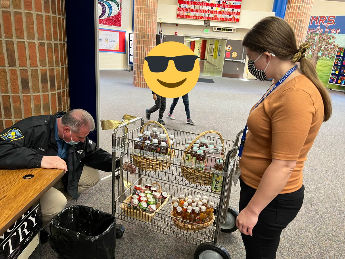 SEL and wellness are important for adults, too! Thank you <a href="/river_pta/">Millstone River School PTA</a> for the beverages! #WalkAndTalk #WellnessCart <a href="/SEL4NJ/">SEL4NJ</a> #SELDay2022