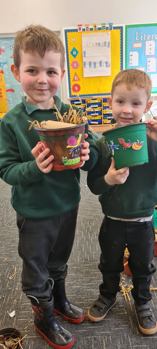 F2wansbeck's tweet photo. Look at our range of hibernation stations which will become good homes to wildlife in a local park of ours 😁 keep your eyes peeled for more details coming soon... @WansbeckPrimary #wildlifematters #springwatch 🦋🐞🐛 https://t.co/DHmQWeMF2K