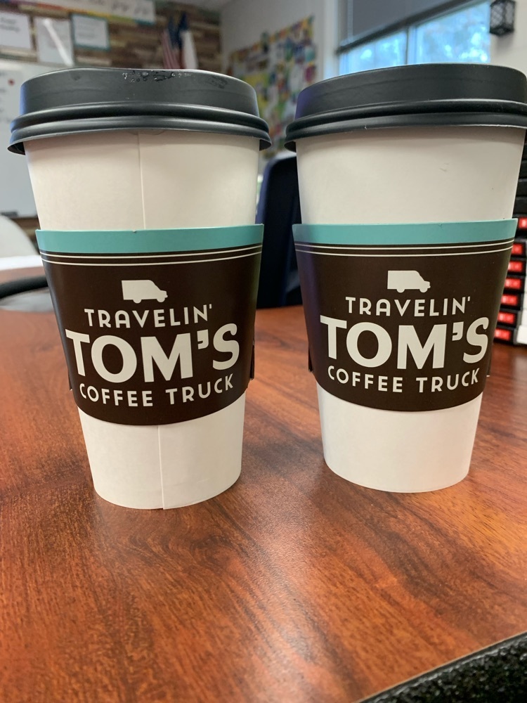 OwensTylerISD's tweet photo. When your admin knows your love language, you get coffee and hot cocoa on a cold morning! Thank you! 🦅❤️☕️#ColdMorning #yum #coffee #OurAdminRocks #gratitude #OwensElementary https://t.co/cuiVTkbf7K