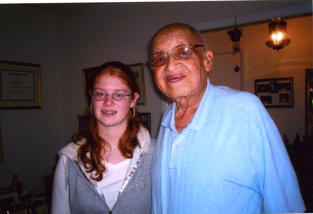 WiregrassArchiv's tweet photo. Today's #WHM tweet celebrates the youthful scholarship (in 2007) of Jessica Price at Dothan's Carver Magnet School. Her research project and interview with Tuskegee Airman Sherman Rose garnered her 214 of a possible 100 points (you read that right) from her teacher. https://t.co/7GflPVcBW0
