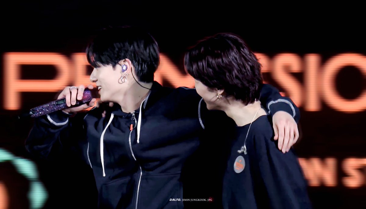 Dalto5813's tweet photo. PTD ON STAGE - SEOUL
캡쳐보정🧡

☀️🌙 https://t.co/bB9ao2swWF