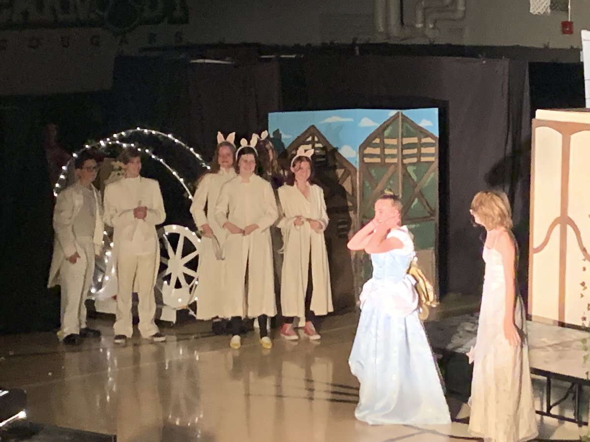CarmodyMiddle's tweet photo. Congratulations to the Carmody Theatre Guild for their spring musical performances on Wednesday and Thursday. #teamjeffco #jeffcobettertogether https://t.co/Guw49WpUgo