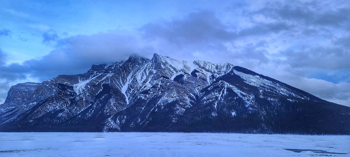 Intangible_Arts's tweet photo. Location: Minnewanka Lake, Banff.
Light Calligraphy is the art of writing in the air, performed in dark, using different sources of lights and a camera.
#LightPainting
#LightCalligraphy
#NFT
#NFTCommunity
#IntangibleArts
#Photography https://t.co/giwn241AI7
