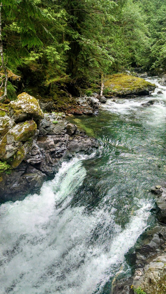 rebecca_lodell's tweet photo. @milespphoto @IslandDroneGuy #DeceptionFalls #WashingtonState https://t.co/DIzcZM259e