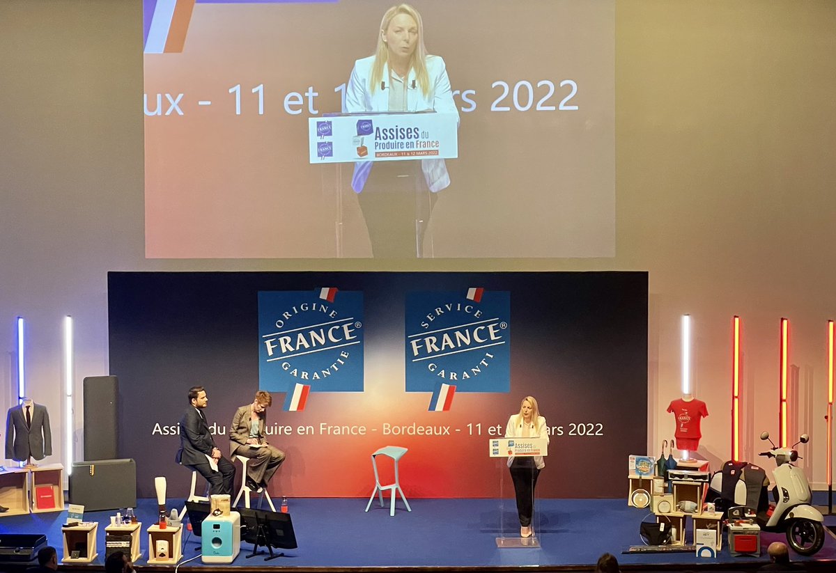 🎤 « Tous les grands choix économiques et fiscaux de <a href="/MLP_officiel/">Marine Le Pen</a> auront pour objectif de réindustrialiser la France ! »

Aux #AssisesduProduireenFrance, j’ai pu présenter les mesures de <a href="/MLP_officiel/">Marine Le Pen</a> pour défendre notre économie et nos entreprises.
#MLaFrance #MarinePresidente