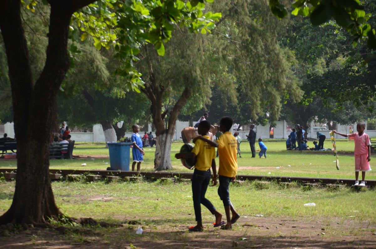 Mmofra_Ghana's tweet photo. #Heat &amp; #stress getting to you in #Accra? #Parksmatter! #SaveEfuaSutherlandPark #Trees #Cities https://t.co/eCS4fK2Xa7