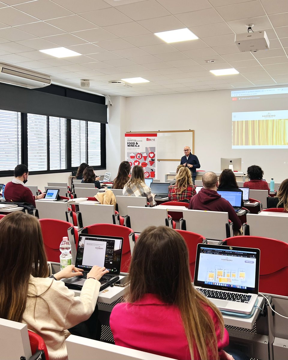 Ospite al Master, Pierantonio Sgambaro, presidente di <a href="/Sgambaro_pasta/">Sgambaro</a>, ha condiviso con gli studenti i pilastri della propria strategia di business: responsabilità ambientale, sostenibilità e filiera corta d'eccellenza Made in Italy.

<a href="/IUS_VE/">IUSVE - Istituto Universitario Salesiano Venezia</a>