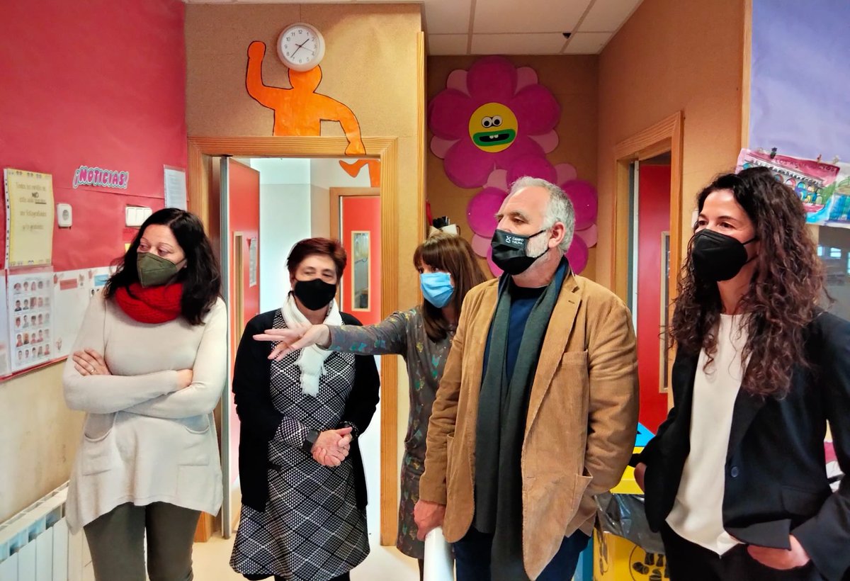 JCCMGuadalajara's tweet image. ➡️ La guía, impulsada por Alerguada y elaborada por profesionales de @SanidadCLM y @educajccm, ya se encuentra a disposición de los centros educativos en formato digital.