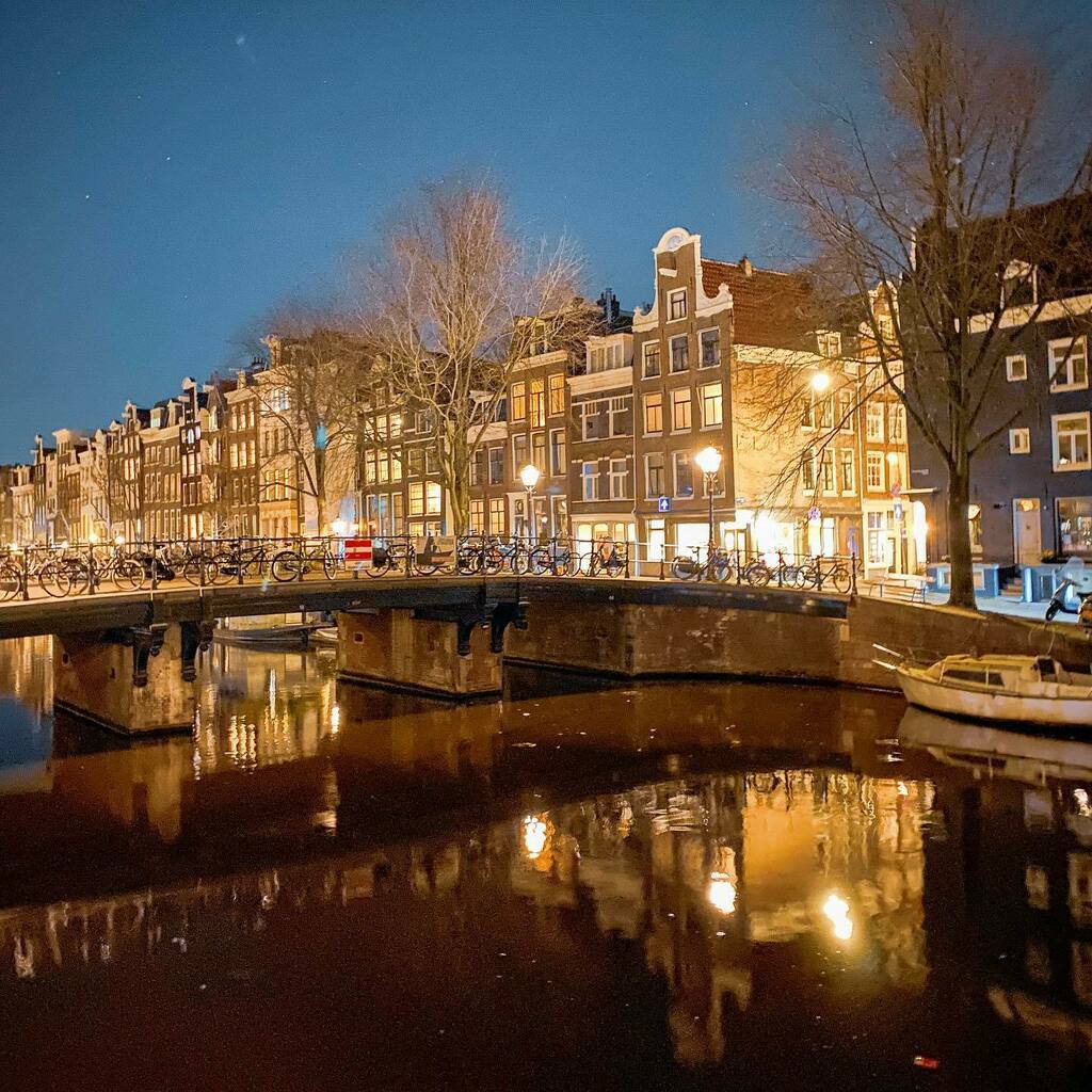 s_like_that's tweet photo. Prinsengracht Amsterdam #amsterdam #prinsengracht #neunstrassen https://t.co/ANMTnEiqWN https://t.co/JsdSDG2LOW