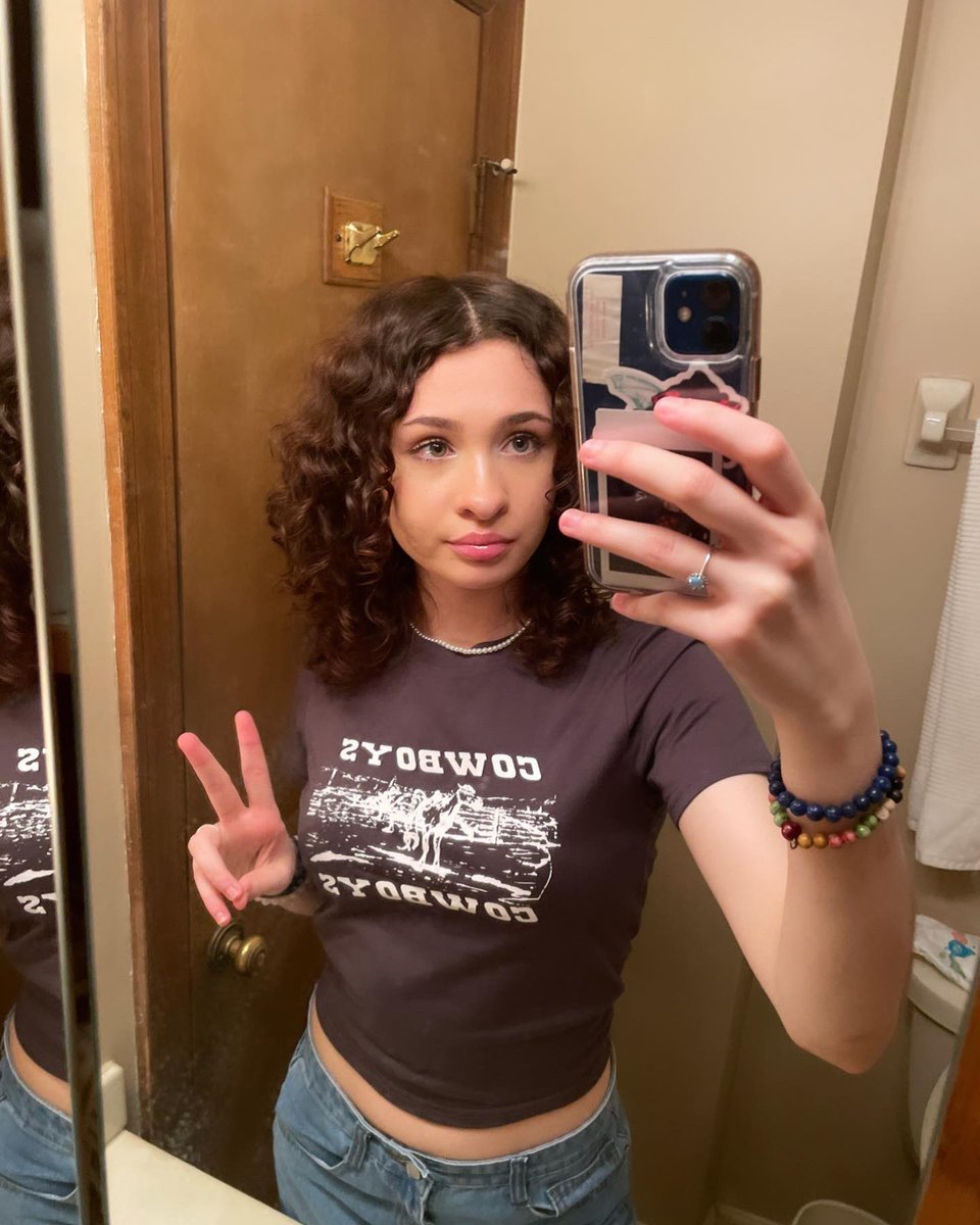 arielscereals's tweet photo. mmm hey😋 https://t.co/y0AQgMdYNq