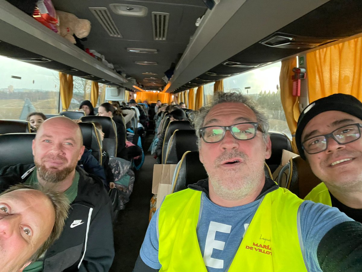 💫 Gracias, de corazón, a todos los que habéis hecho posible este viaje de ayuda humanitaria, que dará la oportunidad a 55 personas de Ucrania (madres y niños) de llegar a nuestro país 💛💙.

Una aventura de solidaridad indescriptible 👇🏻

 bit.ly/34AjvL1