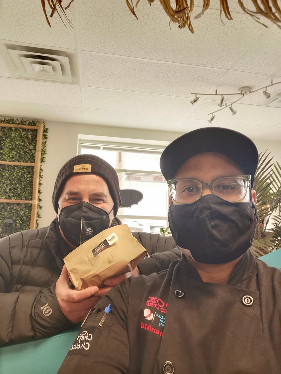 CaribFlavas's tweet photo. When THE @thomjeff comes in for a Beef roti #takeout #freddyvip #userevents #supportlocalbusiness #frederictonfood https://t.co/dy6wuUjjkc