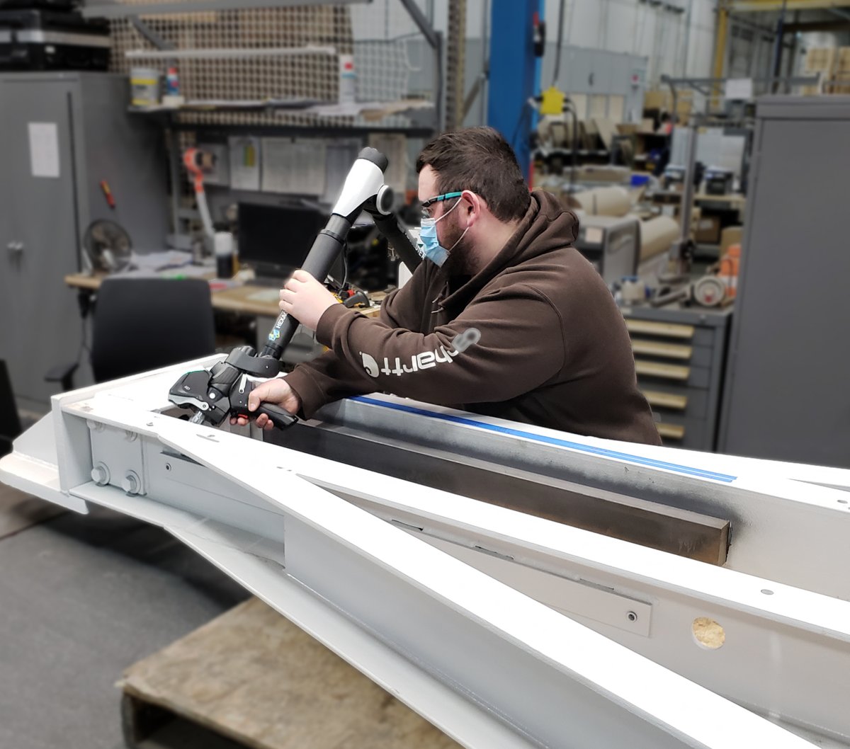 uccenviro's tweet photo. Look at UCC Inspector Nick S. inspecting a UCC SFC™ Submerged Flight Conveyor tensioner frame for a customer at our facility.  

#UCC #uccevironmental #QualityFirst #inspections #quality #integrity #innovation #FieldPhoto https://t.co/DvMvAeJiVH