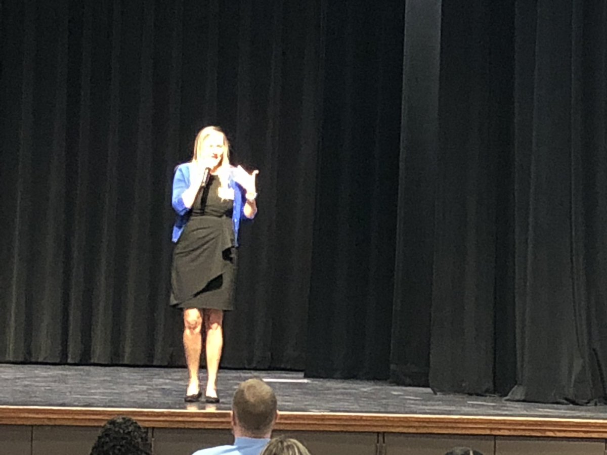 Thrilled to see Lindsey Jensen drop some great wisdom at Illinois’ first in-person Educators Rising conference, working to solve the teacher shortage! @ILTOY2018 <a href="/TeachPlusIL/">Teach Plus IL</a> <a href="/ISBEnews/">Illinois State Board of Education</a>
