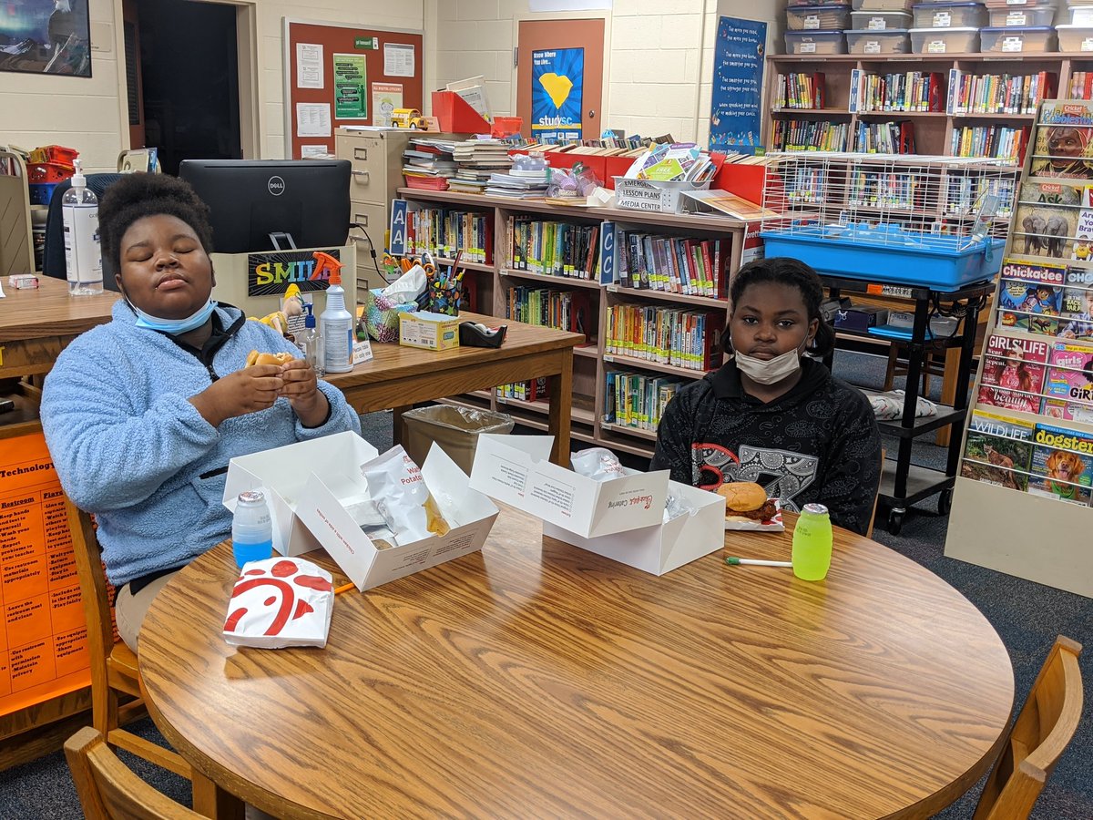 McCroreyListon's tweet photo. The @McCroreyListon Jr. Betas end #NationalBetaWeek with a luncheon. https://t.co/FWNtMHWZcF