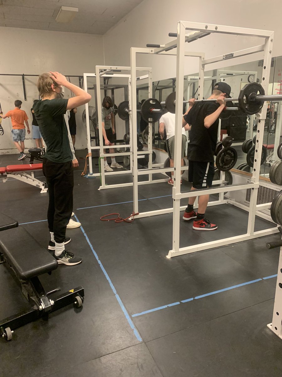 CJWatson7's tweet photo. Free lift Friday & the squat racks are full??? Loving the weight room culture at LHS this year.
#LegsFeedTheWolves https://t.co/Of1OzAlVeO