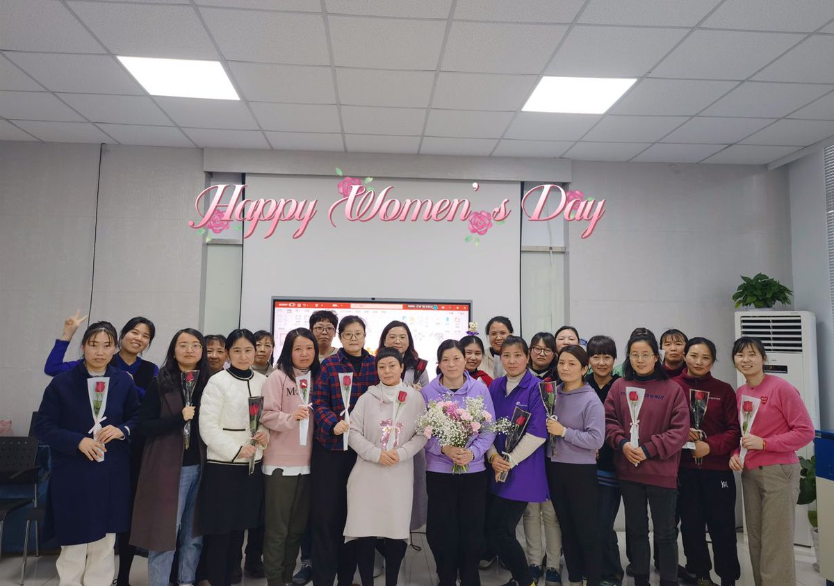 WeAreAntunes's tweet photo. We celebrate the hardworking and inspiring women of Antunes on International Women’s Day and every day!

Our Carol Stream team, empowered by sharing stories of perseverance and success. The China and India team celebrated their team with treats, lunch gatherings and even roses! https://t.co/PtadEqckj0