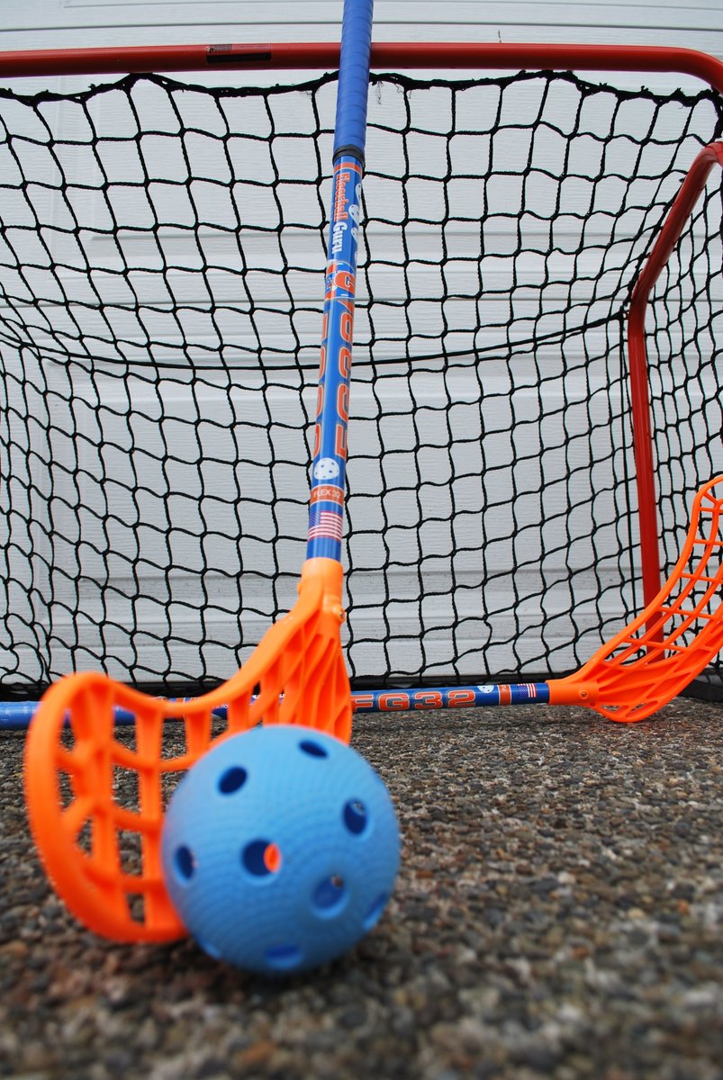 Floorballguru's tweet photo. We're back at it. Such a fun evening last night. We ended with 45 kids between the ages of 5-13 learning and playing #floorball. We can't say this enough. Kids and parents are want engagement. They want something different. https://t.co/JabP2g9gZp https://t.co/0zprorZP8N